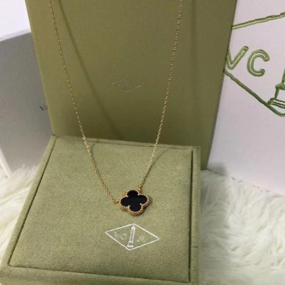 Van Cleef & Arpels necklace